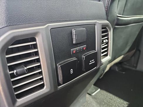 Used 2020 Ford F250 Platinum w/ Tremor Off-Road Package image 10