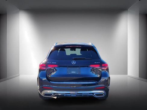 Used 2024 Mercedes-Benz GLC 300 4MATIC image 6