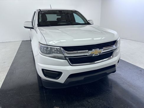 Used 2017 Chevrolet Colorado W/T w/ WT Convenience Package AWD/4WD image 6