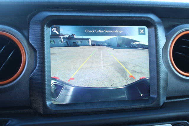 Used 2023 Jeep Gladiator Mojave w/ Cold Weather Group AWD/4WD image 28