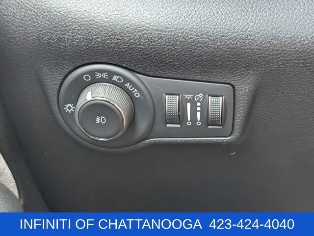 Used 2024 Jeep Compass Latitude AWD/4WD image 26