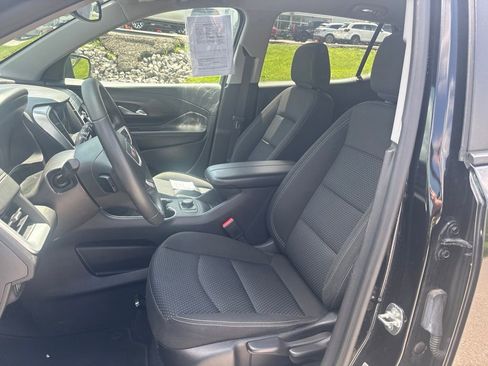 Used 2024 GMC Terrain SLE FWD image 6