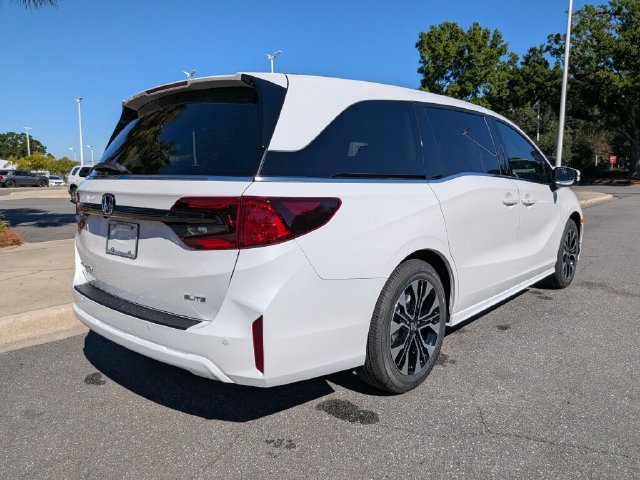 New 2027 Honda Odyssey Elite image 7