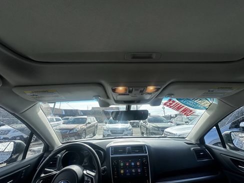 Used 2019 Subaru Outback 3.6R Limited image 16