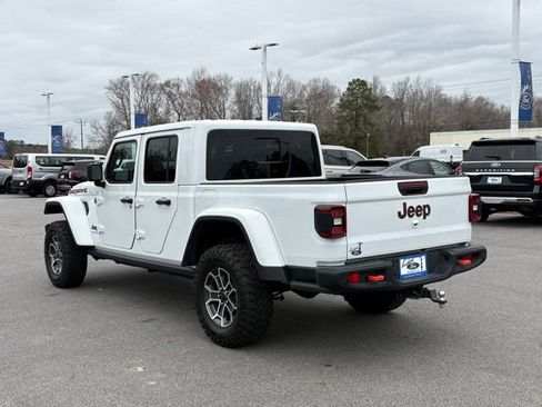 Used 2024 Jeep Gladiator Mojave image 3