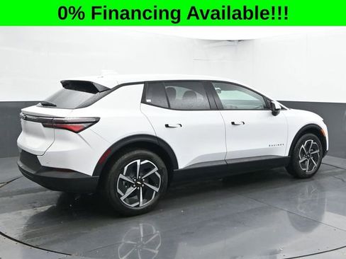 New 2026 Chevrolet Equinox EV LT image 8