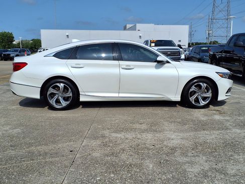 Used 2018 Honda Accord EX-L image 26