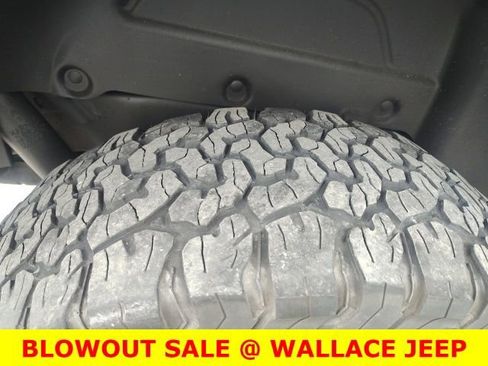 Used 2023 Jeep Wrangler Unlimited Rubicon image 11