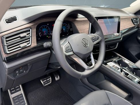 New 2026 Volkswagen Atlas SEL Premium R-Line AWD/4WD image 4