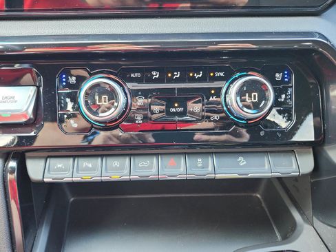 Certified 2024 GMC Sierra 1500 AT4 w/ Technology Package image 21