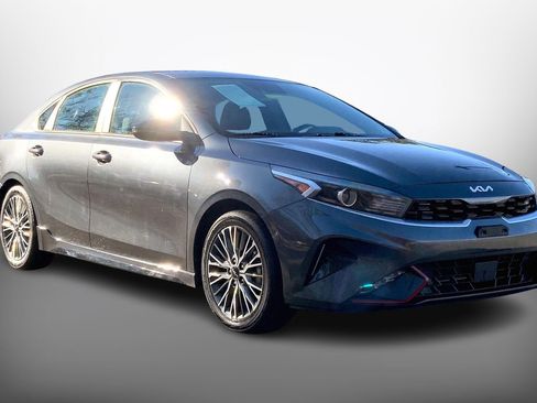 Used 2022 Kia Forte GT-Line w/ GT-Line Premium Package image 3