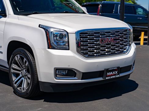 Used 2019 GMC Yukon Denali w/ Denali Ultimate Package AWD/4WD image 7