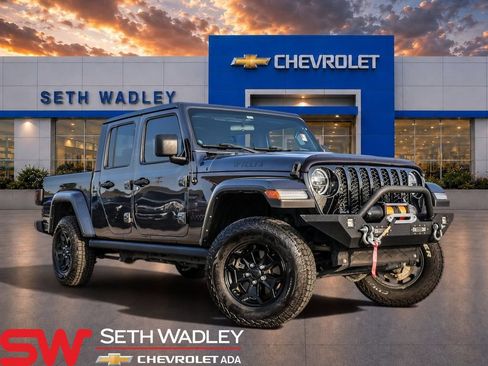 Used 2022 Jeep Gladiator Sport AWD/4WD image 1