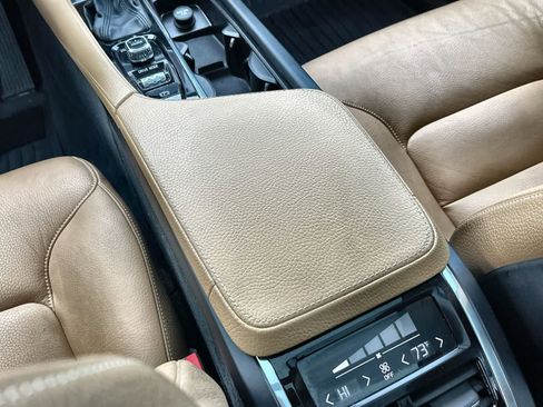 Used 2016 Volvo XC90 T6 Momentum image 16