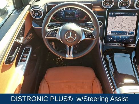 Used 2023 Mercedes-Benz GLC 300 4MATIC image 13