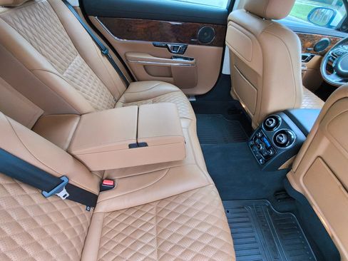 Used 2019 Jaguar XJ L Portfolio RWD image 39