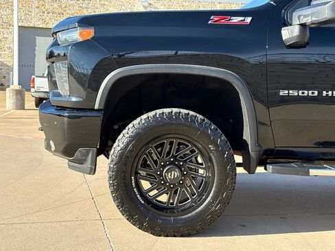 Used 2022 Chevrolet Silverado 2500 LT w/ Convenience Package image 5