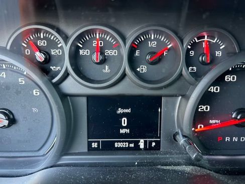 Used 2021 Chevrolet Silverado 1500 Custom RWD image 8