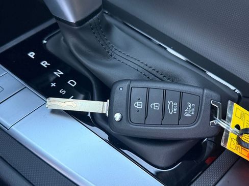 New 2026 Hyundai Elantra SE image 30