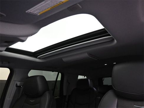 Used 2019 Cadillac Escalade Premium Luxury image 33