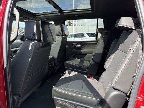 New 2026 Chevrolet Suburban Premier image 14