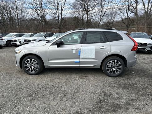 New 2025 Volvo XC60 B5 Core w/ Protection Package Premier image 8