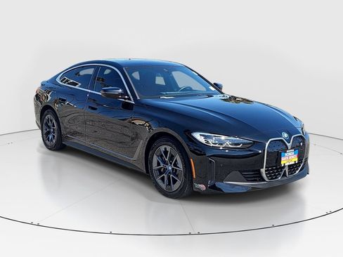 Used 2024 BMW i4 eDrive35 w/ Premium Package RWD image 3