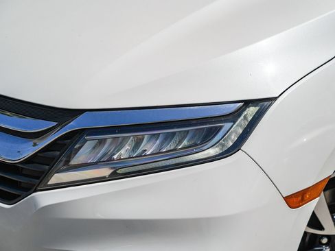 Used 2020 Honda Odyssey Elite image 2
