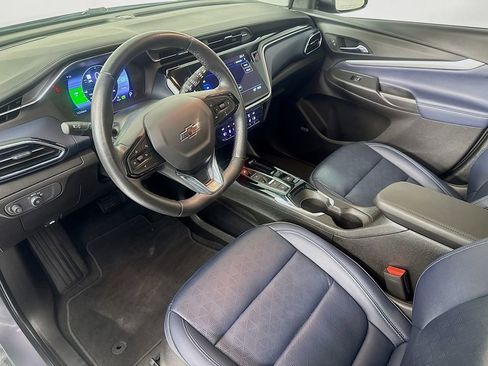 Used 2023 Chevrolet Bolt EUV Premier w/ Sun & Sound Package image 9