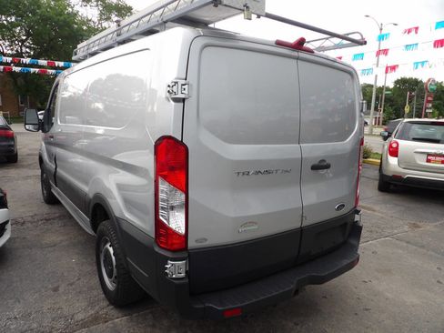 Used 2015 Ford Transit 250 130 Low Roof RWD image 8