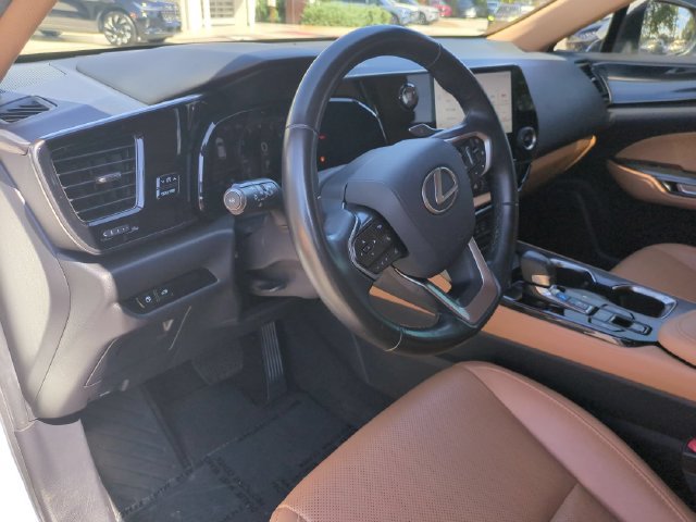 Used 2024 Lexus NX 250 FWD w/ Towing Package (2000 Lbs) image 13