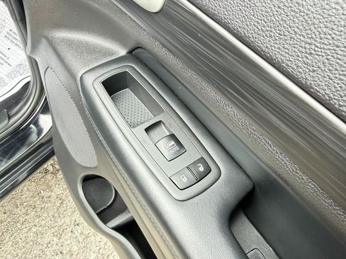 Used 2021 Jeep Grand Cherokee Laredo X AWD/4WD image 48