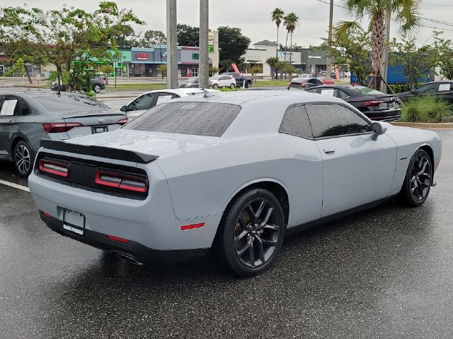Used 2022 Dodge Challenger R/T w/ Driver Convenience Group RWD image 2