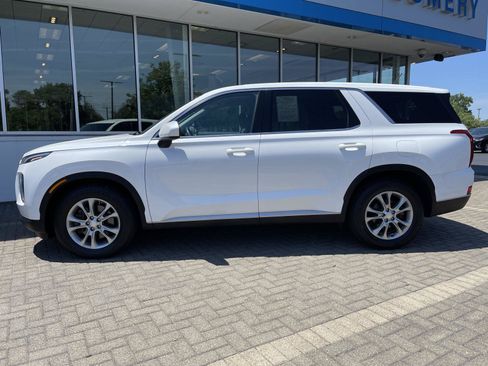 Used 2021 Hyundai Palisade SE AWD/4WD image 2