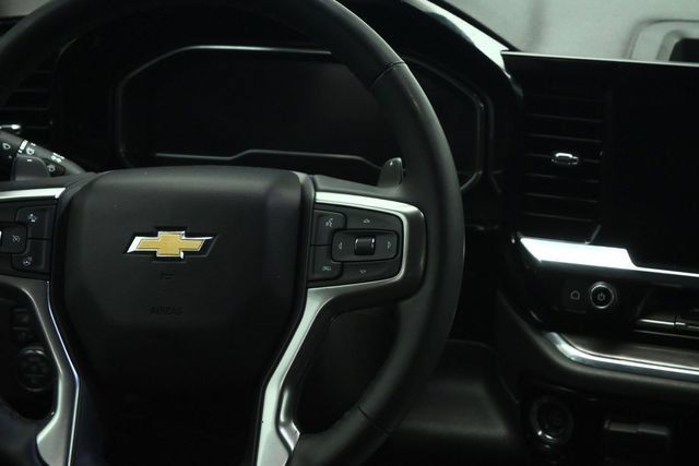 Used 2023 Chevrolet Silverado 1500 LTZ w/ Technology Package AWD/4WD image 42