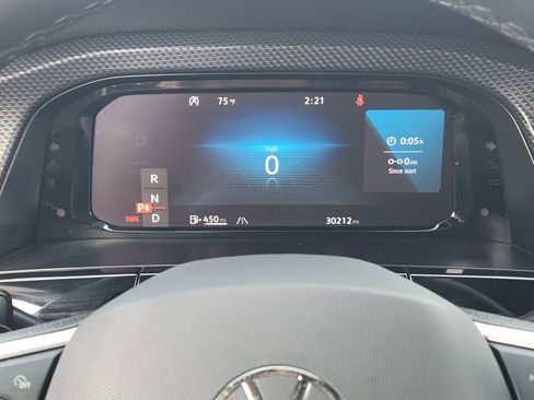 Used 2025 Volkswagen Atlas Cross Sport SEL R-Line image 20