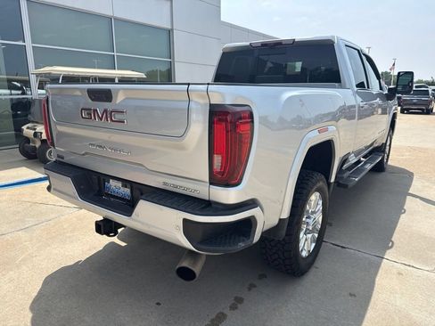 Used 2023 GMC Sierra 2500 Denali w/ Technology Package AWD/4WD image 5
