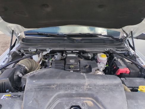 Used 2024 RAM 2500 Laramie w/ Safety Group image 32