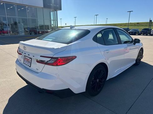 Used 2026 Toyota Camry SE FWD image 27