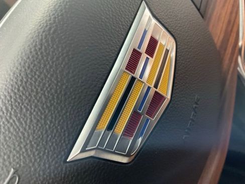 Used 2020 Cadillac XT5 Premium Luxury w/ LPO, Floor Liner Package image 40