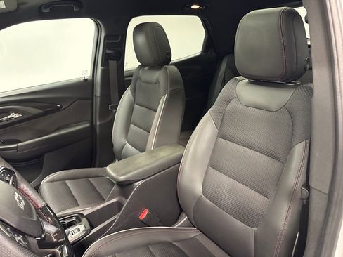 Used 2022 Chevrolet TrailBlazer RS w/ Sun and Liftgate Package image 23