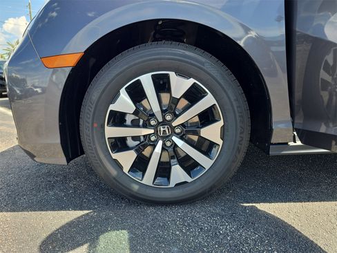 New 2026 Honda Odyssey EX-L image 10