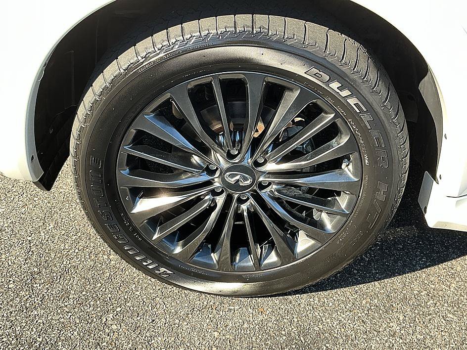 Used 2022 INFINITI QX80 Sensory w/ Cargo Package AWD/4WD image 8