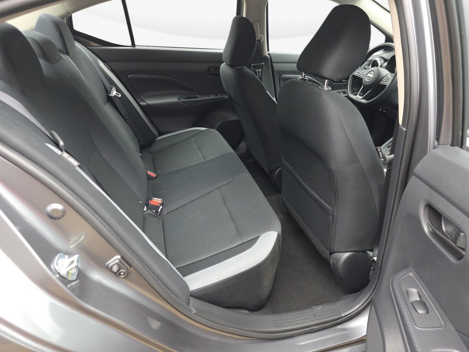 Used 2025 Nissan Versa S w/ Trunk Package FWD image 33