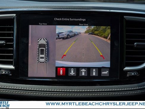 New 2025 Chrysler Pacifica Select w/ Uconnect Theater Family Group image 21