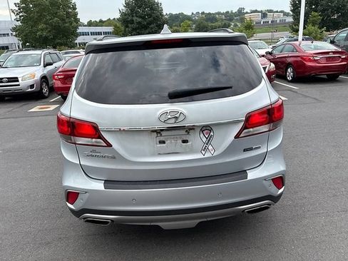 Used 2017 Hyundai Santa Fe AWD w/ Cargo Package image 11