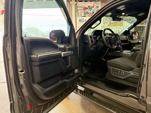 Used 2017 Ford F150 XLT w/ Equipment Group 302A Luxury image 11