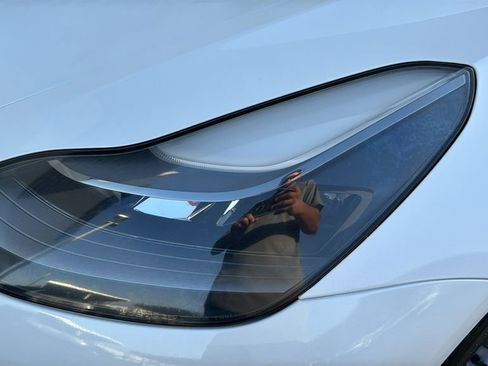 Used 2023 Tesla Model 3 Standard Range RWD image 6