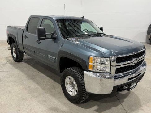 Used 2007 Chevrolet Silverado 2500 LT w/ Suspension Package, Off-Road image 6