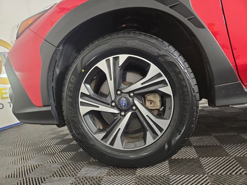 Used 2024 Subaru Crosstrek 2.0i Premium image 34